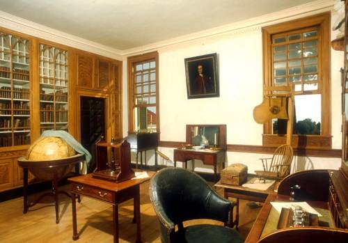 washington Vintage library, chairs and table and painting illustration.